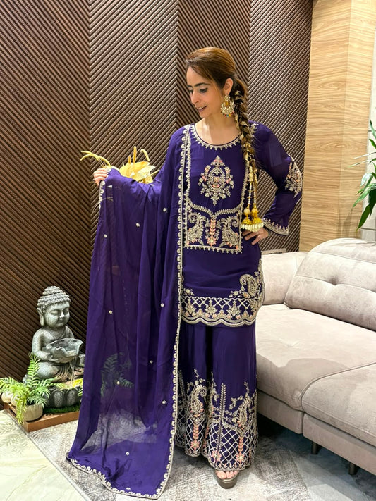 Stunning Chinon fabric kurta set