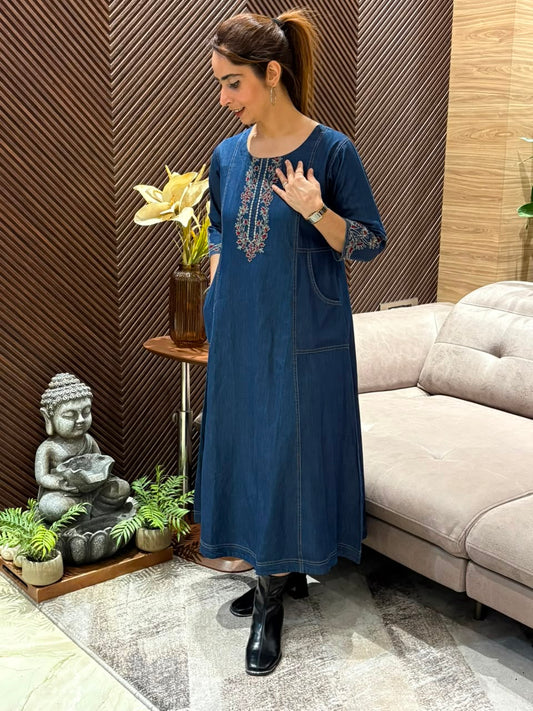 Elegant denim dress