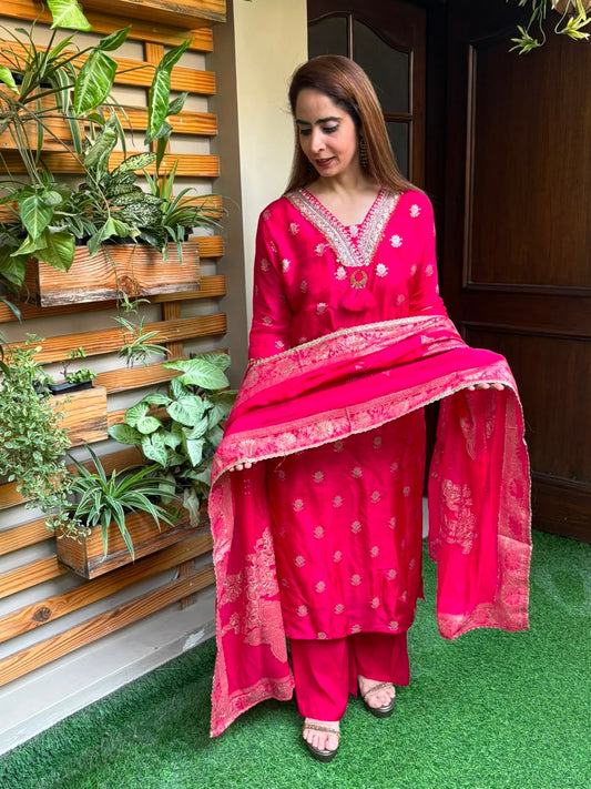 Luxurious silk kurta set