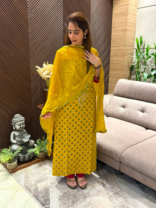 Elegant unstitched cotton suit set