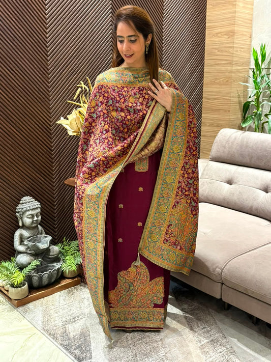 Luxurious Uppada silk fabric unstitched suit