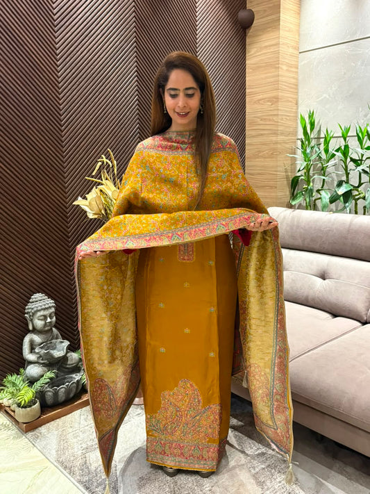 Luxurious Uppada silk fabric unstitched suit