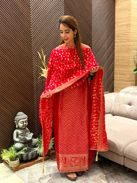 Timeless exquisite unstitched suit