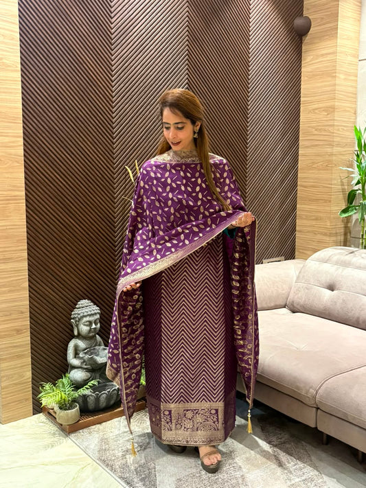 Timeless exquisite unstitched suit
