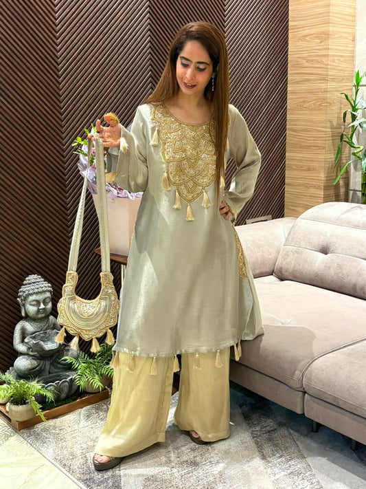 Elegant tissue silk cord set