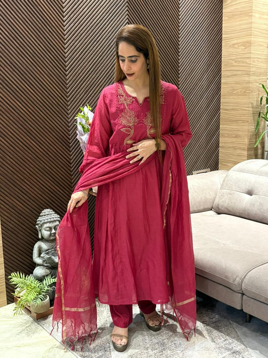 Beautiful and elegant kurta set crafted in soft