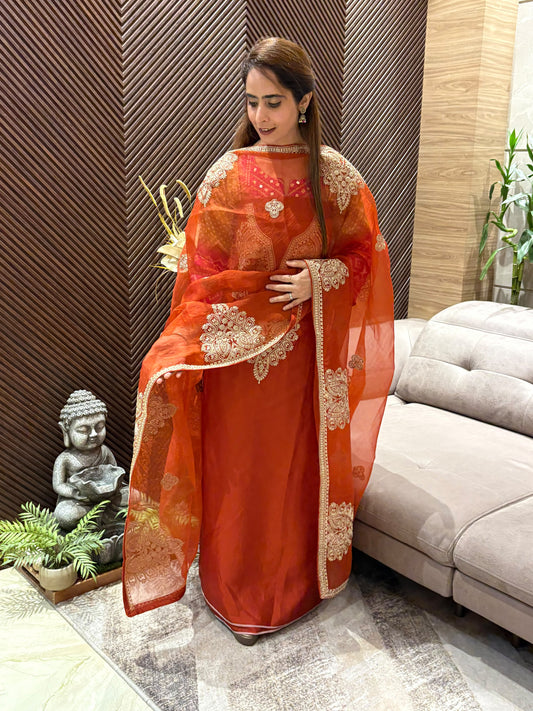 Luxurious silk unstitched suit set