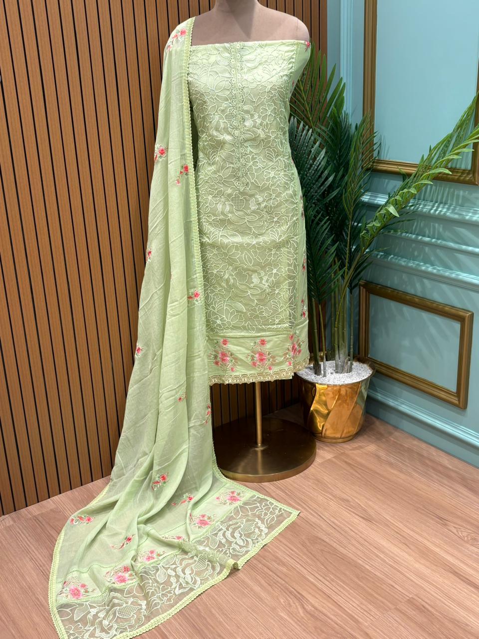 Elegant unstitched suit is crafted in soft and breathable mul cotton