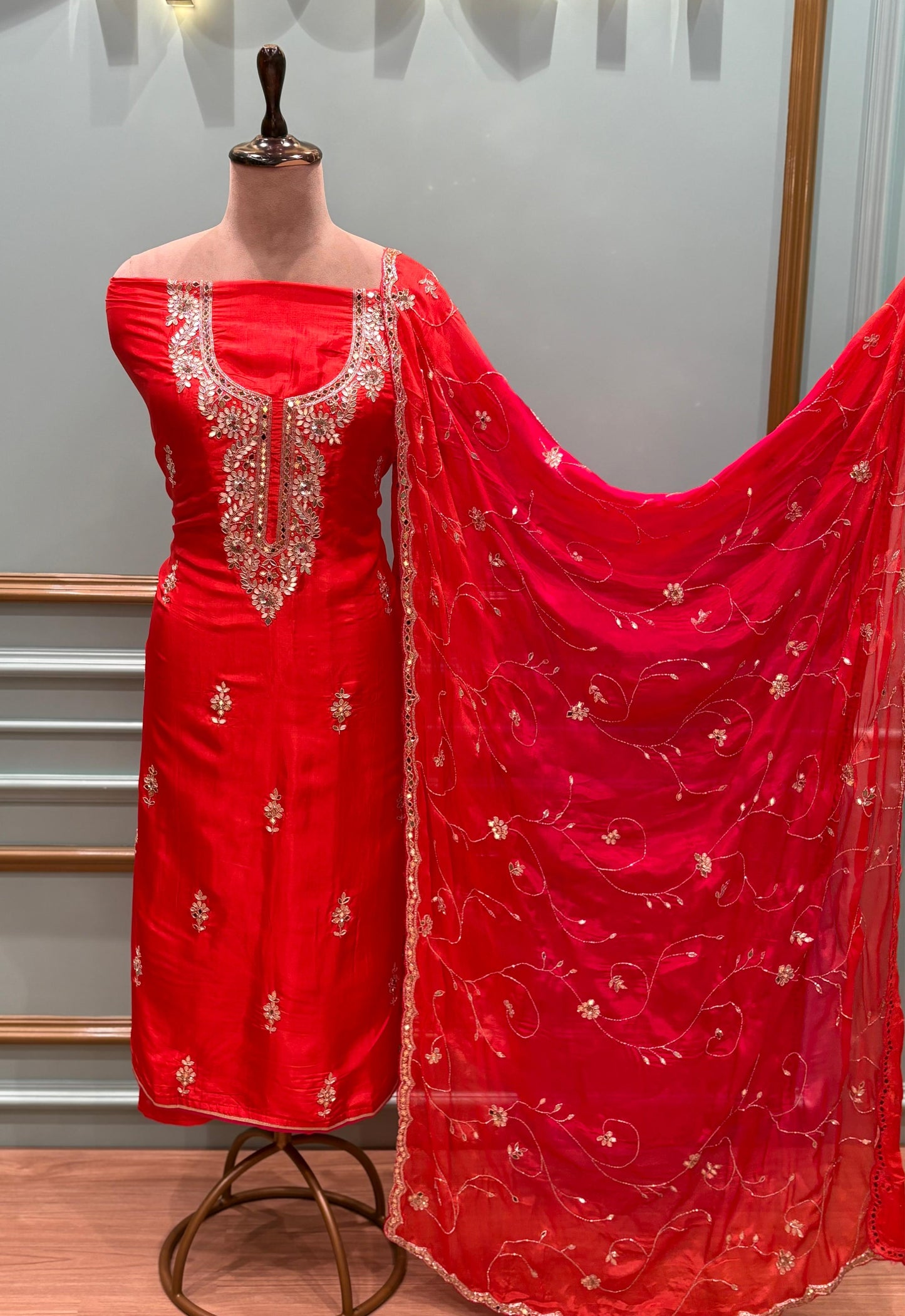 Elegance with our exquisite Upada silk suit set,