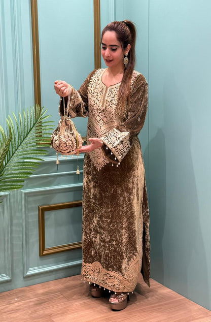 Exquisite pheran collection is crafted in luxurious febrile velvet